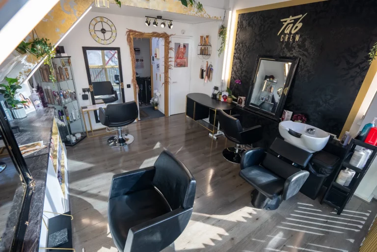 The Fabulouscrew Salon 4